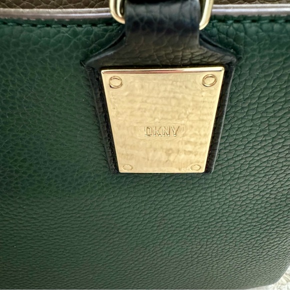 DKNY Chris medium satchel - Picture 2 of 12